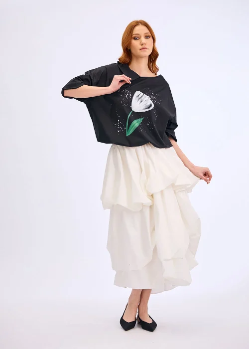 Alternative view of Black blouse with asymmetrical collar hand-painted tulip “Tulipa”